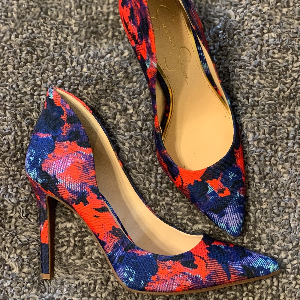Jessica Simpson Pump Size 6